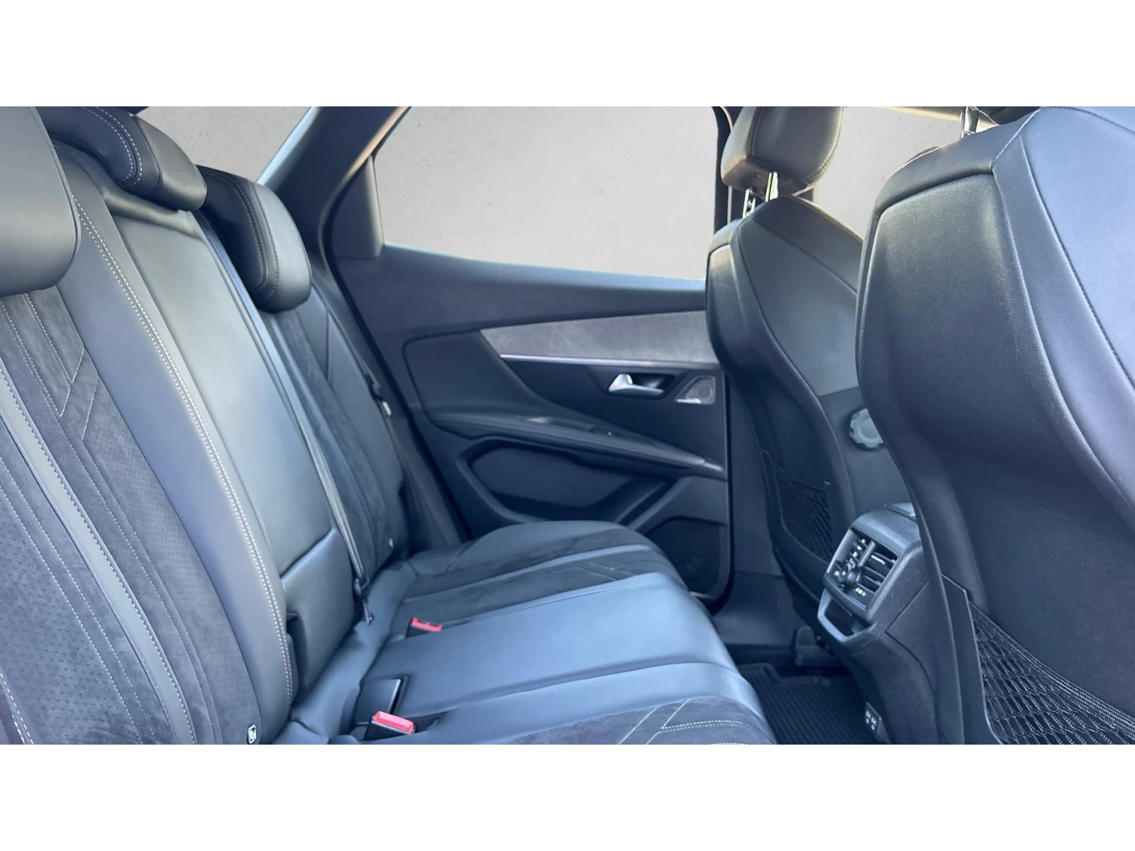 Peugeot 3008 1.6 THP EAT8 GT-Line , Месечна вноска от 305  , снимка 7 - Автомобили и джипове - 54758142