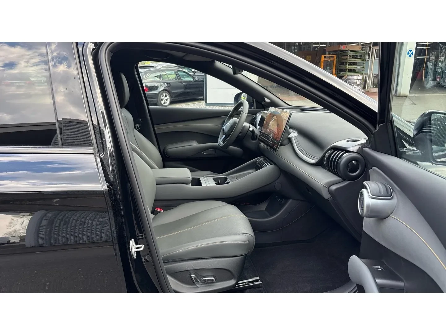 BYD Atto3 ЕVO Execellence, снимка 10 - Автомобили и джипове - 54762829