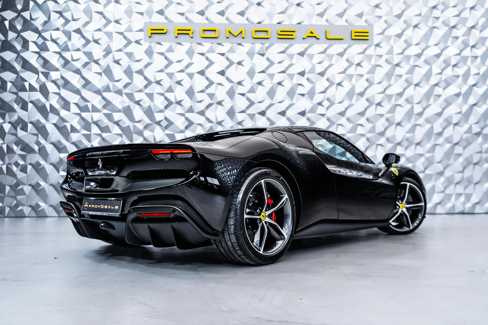 Ferrari 296GTB Nero, снимка 4 - Автомобили и джипове - 55021833