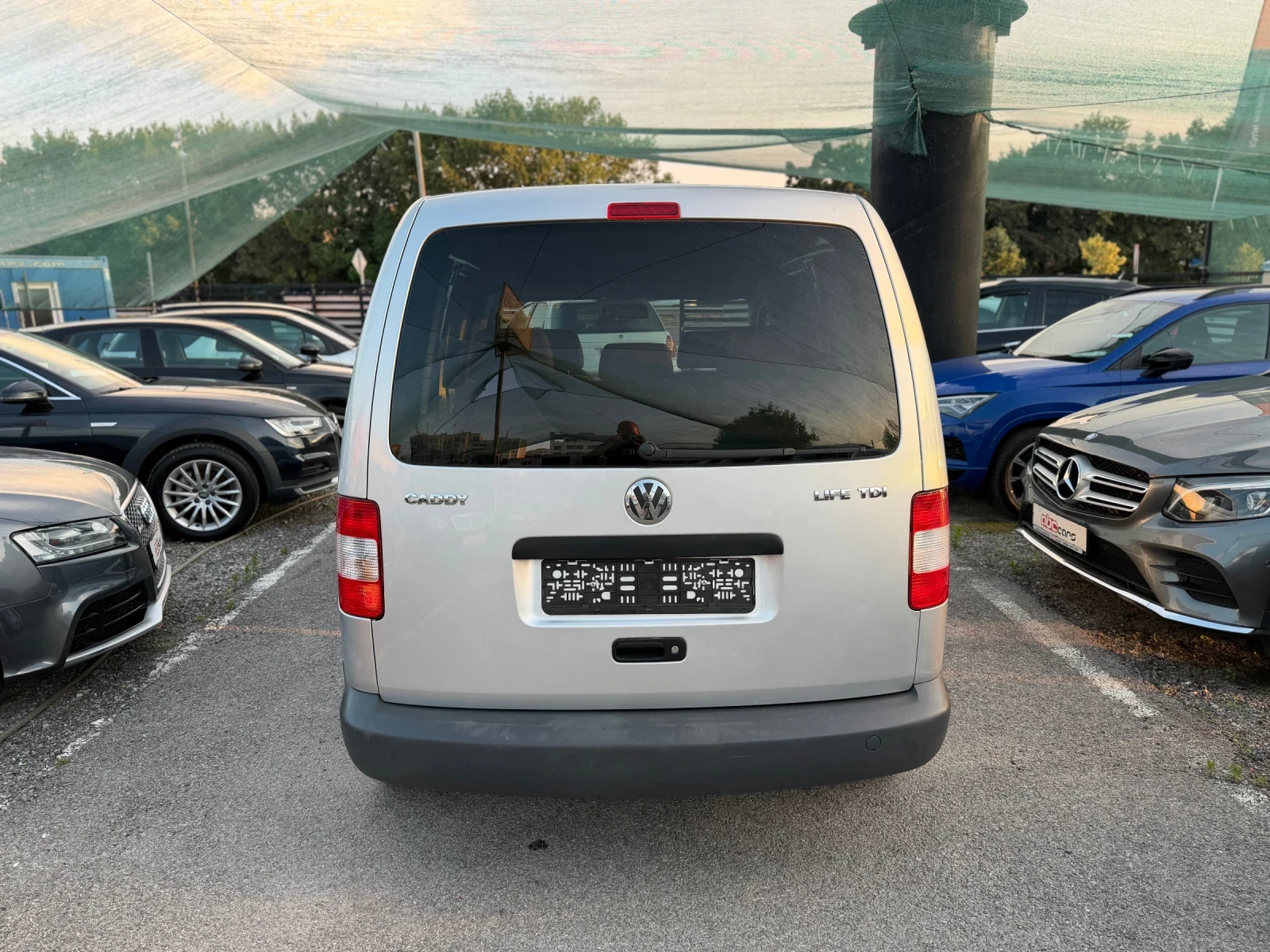 VW Caddy Life 1.9TDI, снимка 3 - Автомобили и джипове - 55093578