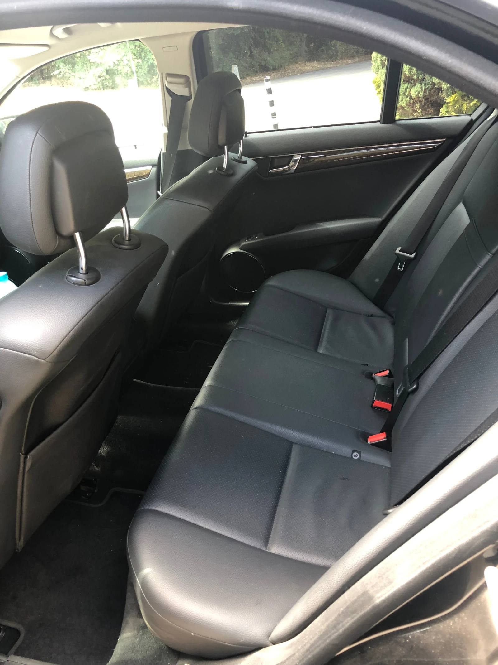 Mercedes-Benz C 320, снимка 8 - Автомобили и джипове - 55112417