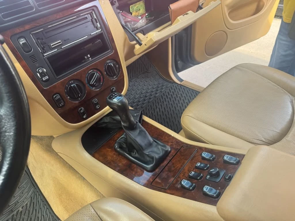 Mercedes-Benz 230, снимка 7 - Автомобили и джипове - 55160866