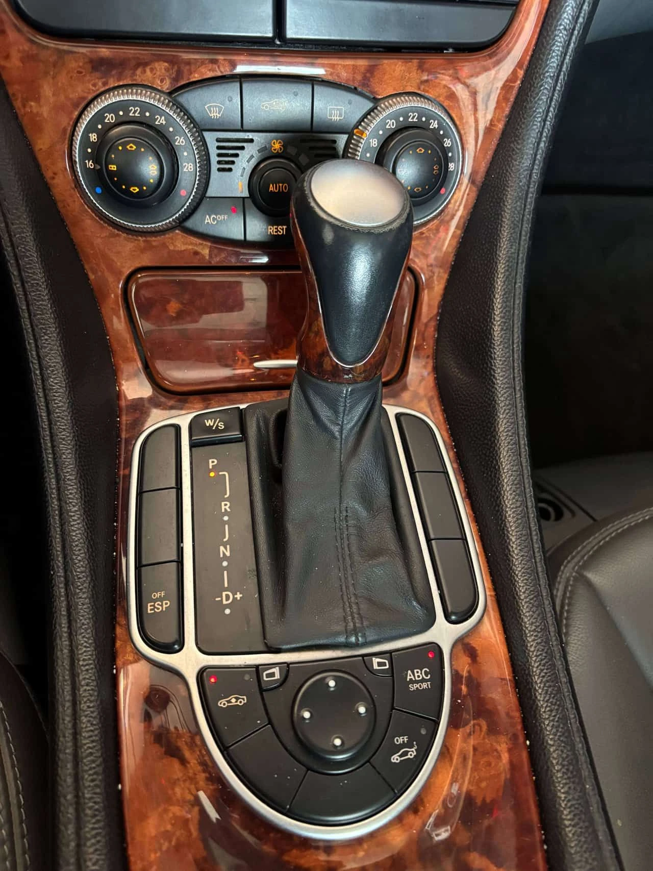 Mercedes-Benz SL 500 CABRIO\BOSE\NAVI\MEMORY\, снимка 14 - Автомобили и джипове - 55218602