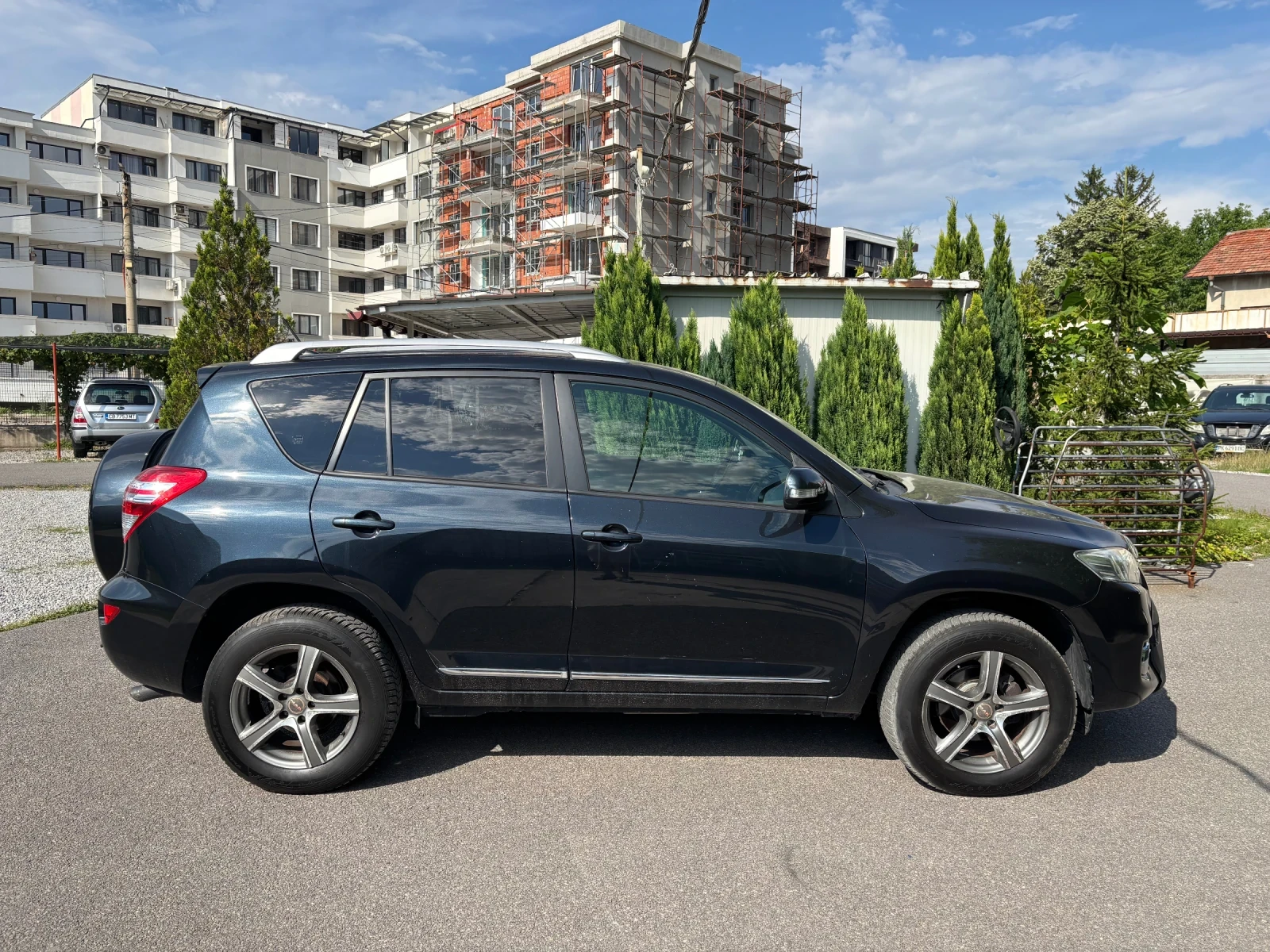 Toyota Rav4 2.2 D4D 4X4, снимка 2 - Автомобили и джипове - 55315036