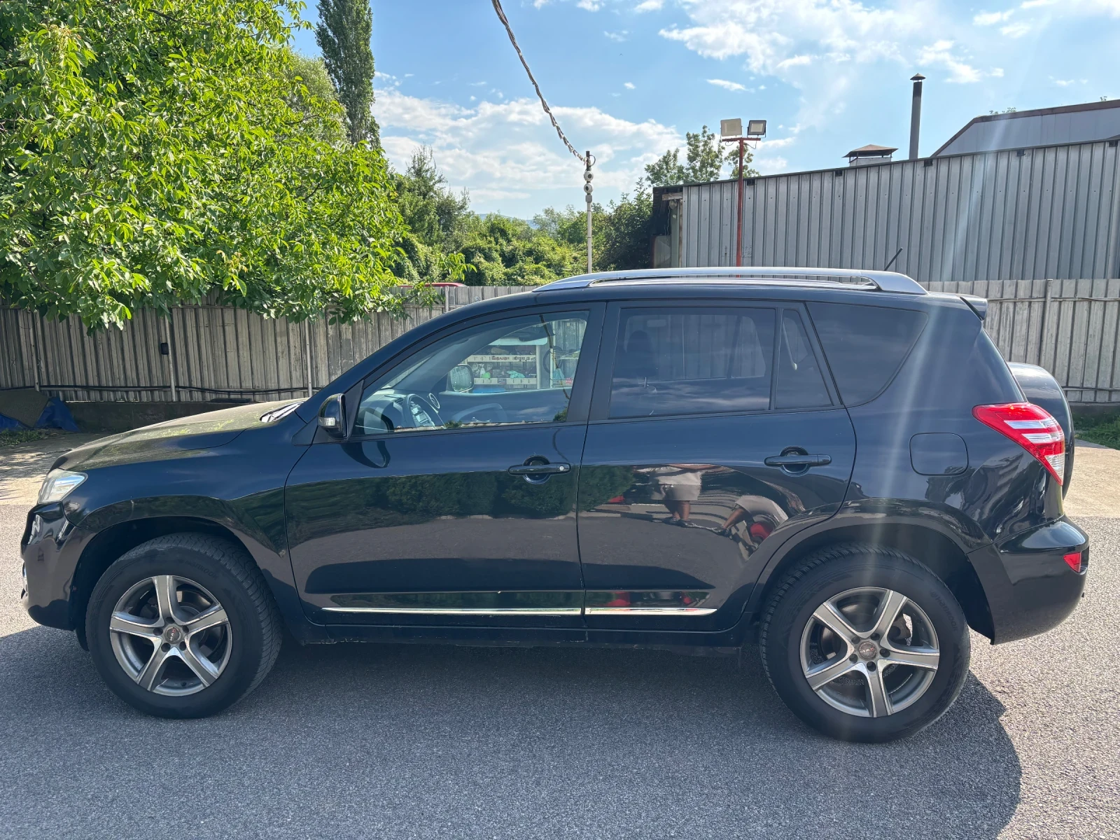 Toyota Rav4 2.2 D4D 4X4, снимка 6 - Автомобили и джипове - 55315036