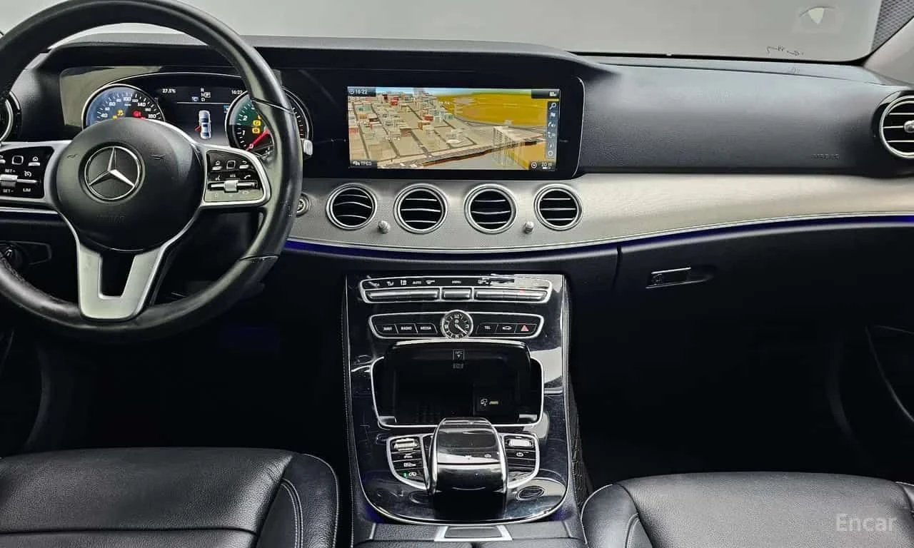 Mercedes-Benz E 300 * E300 Avantgarde * CARFAX * ЦЕНА ДО БГ, снимка 8 - Автомобили и джипове - 55510598