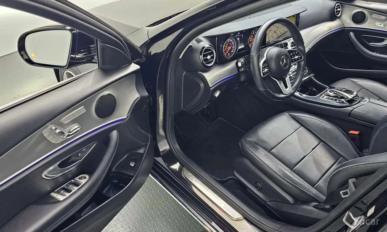 Mercedes-Benz E 300 * E300 Avantgarde * CARFAX * ЦЕНА ДО БГ, снимка 5 - Автомобили и джипове - 55510598