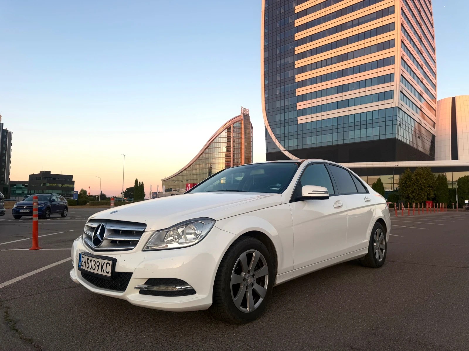Mercedes-Benz 220 2.2, CDI, снимка 3 - Автомобили и джипове - 55683703