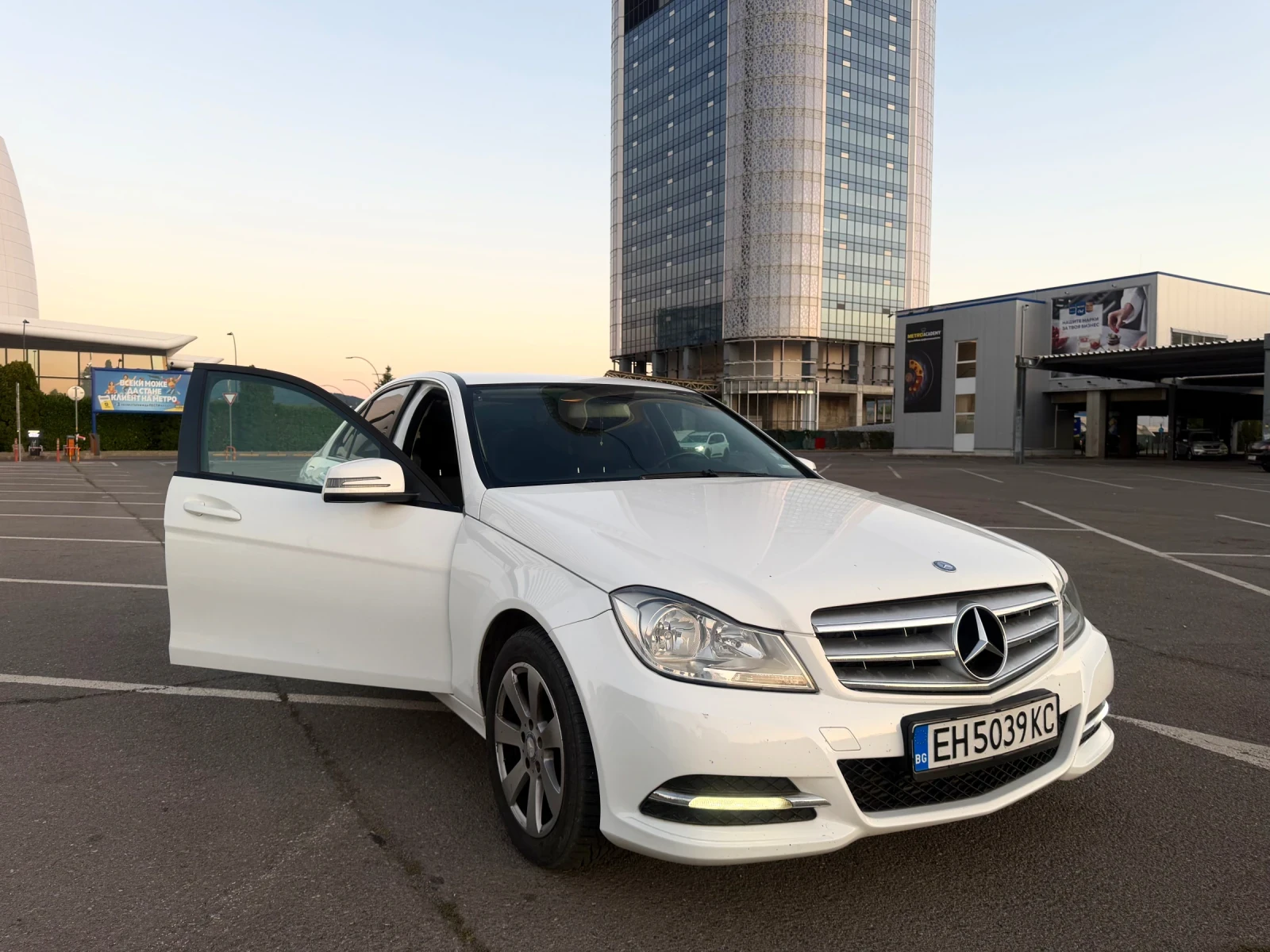 Mercedes-Benz 220 2.2, CDI, снимка 5 - Автомобили и джипове - 55683703