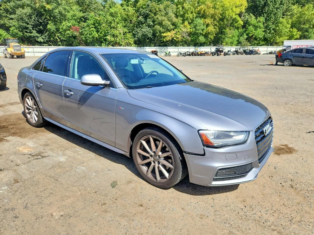 Audi A4 2.0l Premium, снимка 4 - Автомобили и джипове - 56485203