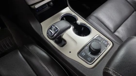 Jeep Grand cherokee * DISTRONIC * KAMEPA * ПАНОРАМА, снимка 9