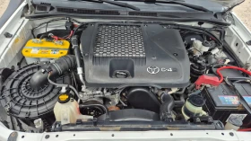 Toyota Hilux 2.5d4d* 4X4* , снимка 11