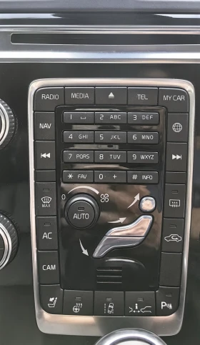 Volvo XC60 T5* 4X4* 5ЦИЛ* 2.5 куб.см* FULL ЕКСТРИ - 36700 лв. - 80645790 7