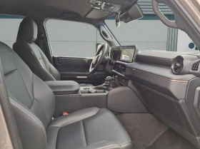 Toyota Land cruiser 250 2.8D EXECUTIVE LED 360  - 72300 € / 141406.51 лв. - 51130028 11