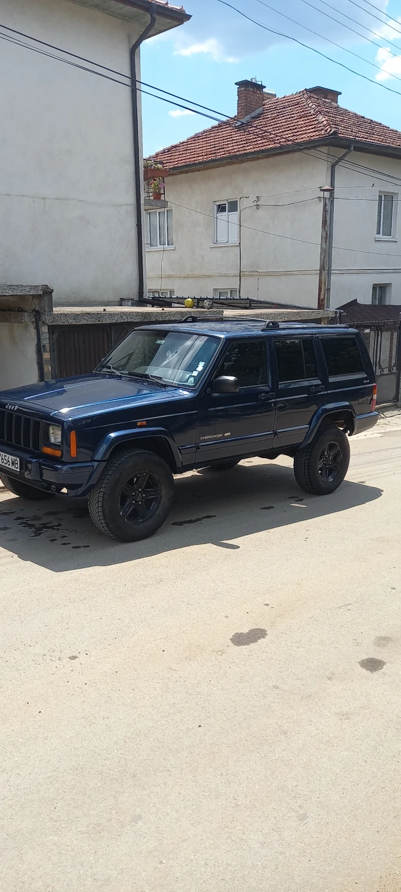 Jeep Cherokee, снимка 15 - Автомобили и джипове - 48585895