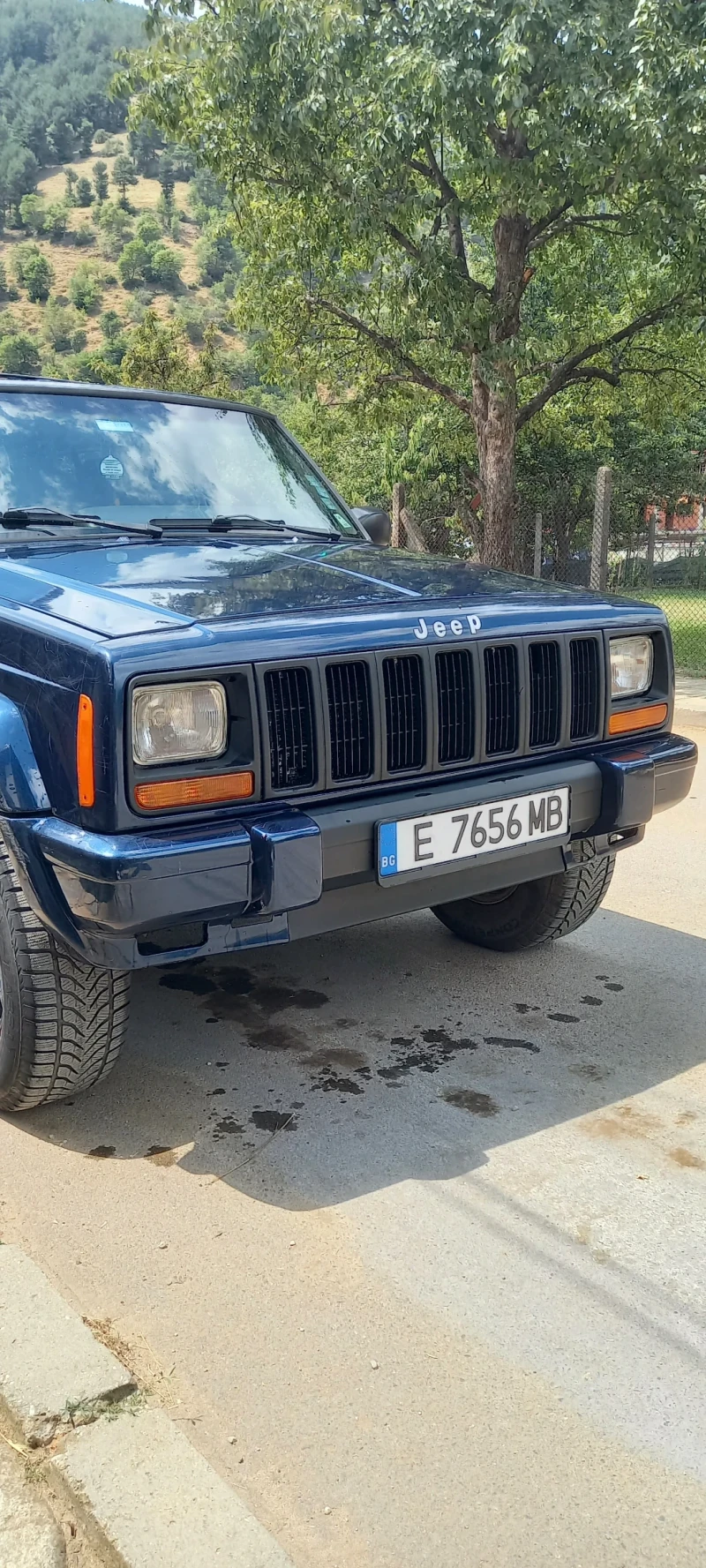 Jeep Cherokee, снимка 1 - Автомобили и джипове - 48585895