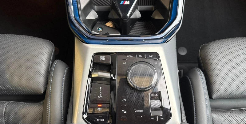 BMW X3 30e/xDrive/PLUG-IN/M-SPORT/360/HEAD UP/, снимка 8 - Автомобили и джипове - 52524038