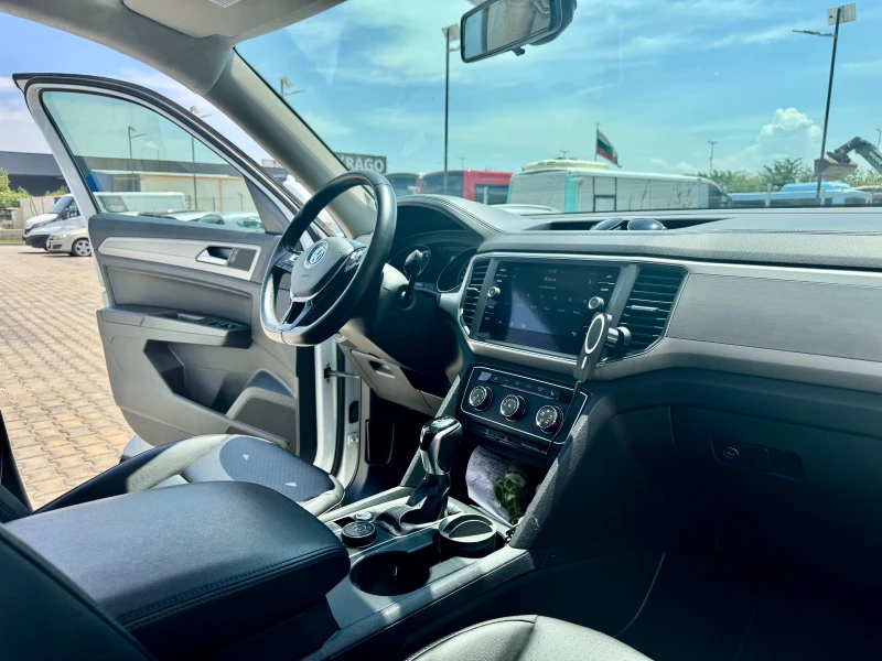 VW Atlas 3.6, снимка 14 - Автомобили и джипове - 52732986