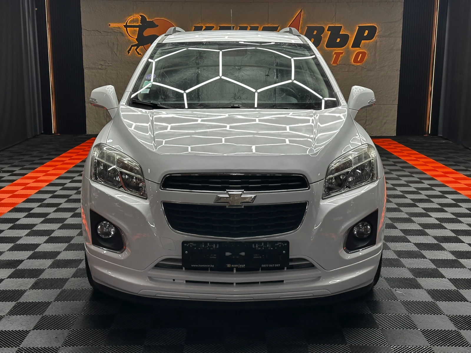 Chevrolet Trax 1.6 Бензин/Реални км/ГАРАНЦИЯ ОТ КЕНТАВЪР, снимка 2 - Автомобили и джипове - 48751580