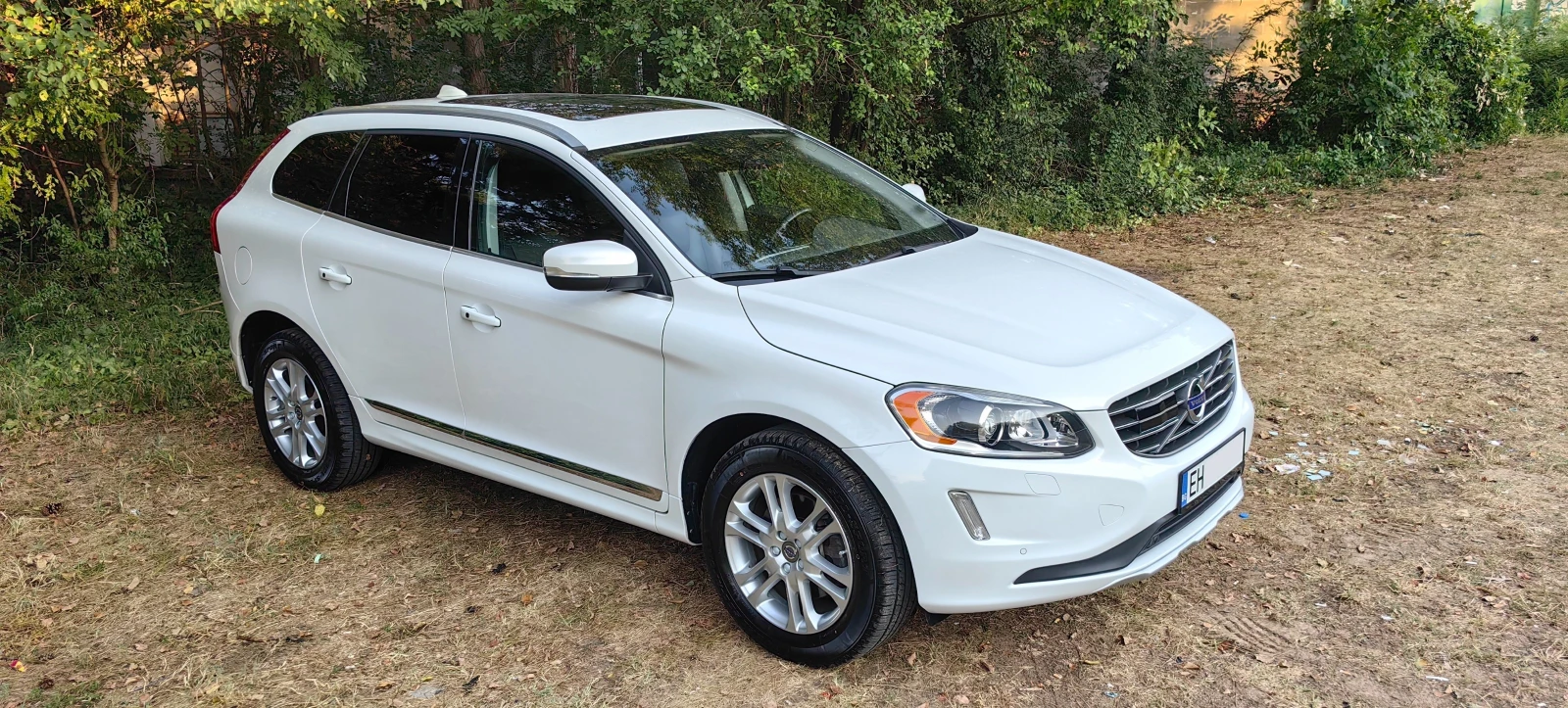 Volvo XC60 T5* 4X4* 5ЦИЛ* 2.5 куб.см* FULL ЕКСТРИ - изображение 4