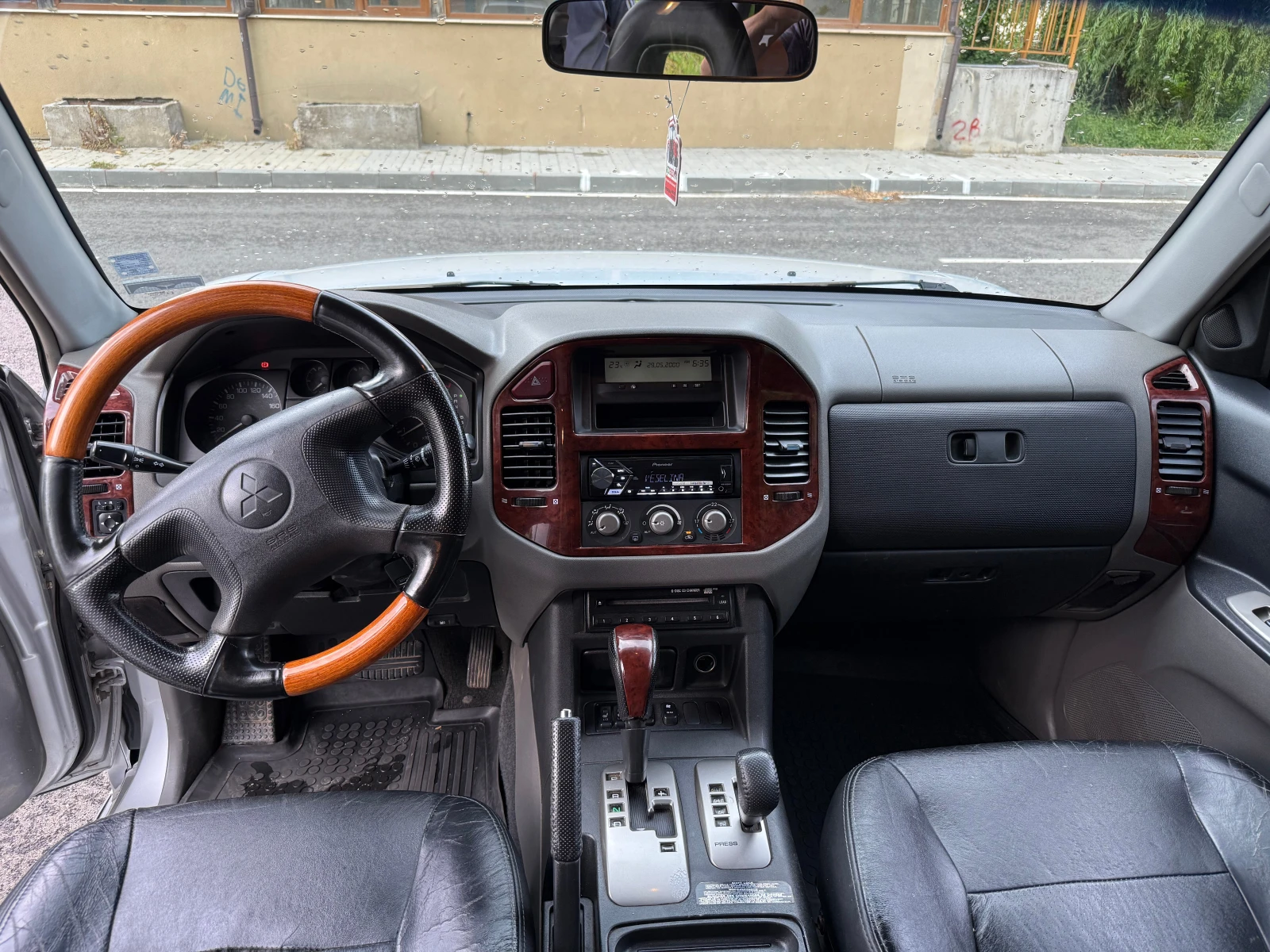 Mitsubishi Pajero 3.2d - изображение 10