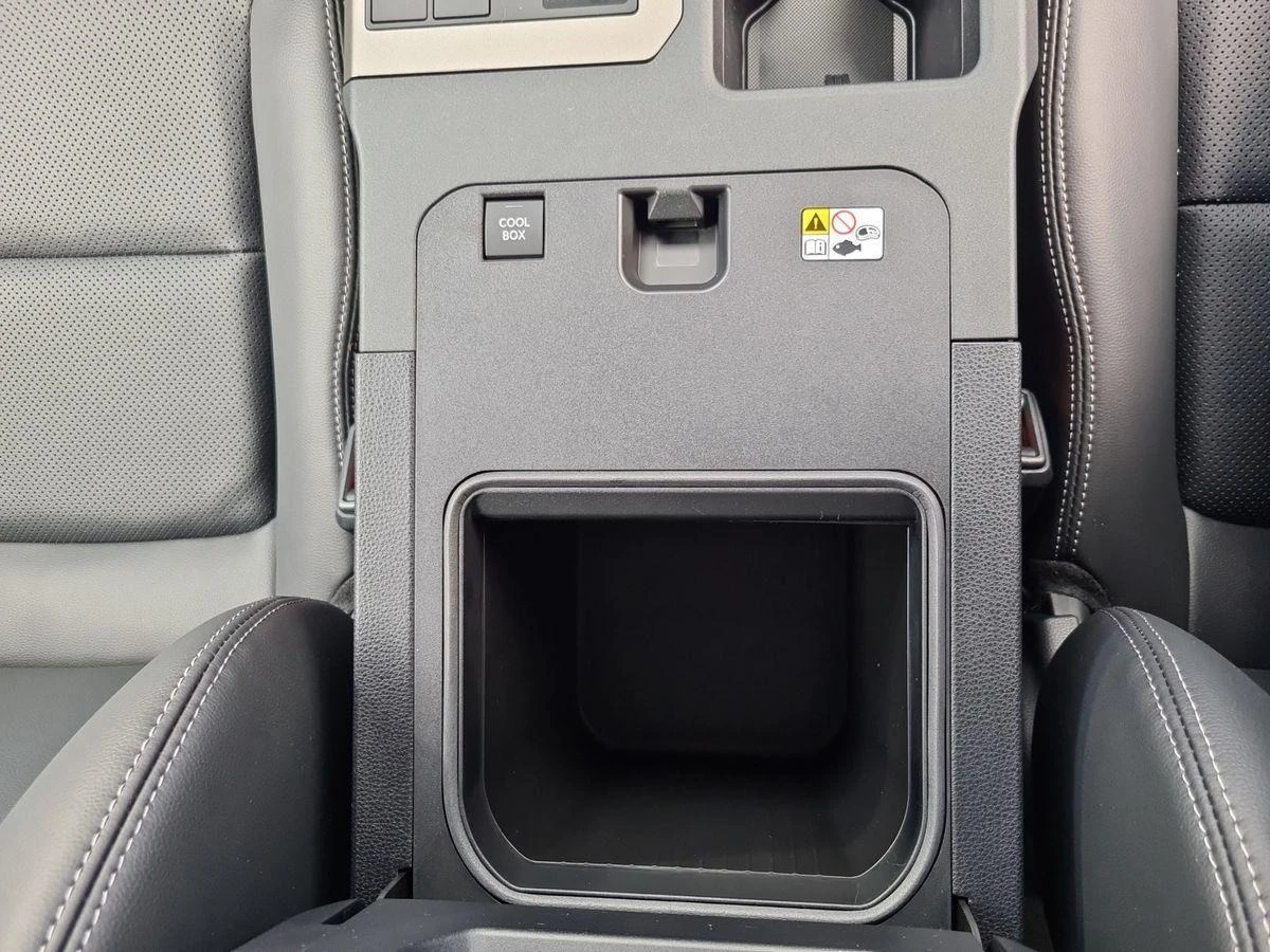 Toyota Land cruiser 250 2.8D EXECUTIVE LED 360  - изображение 10