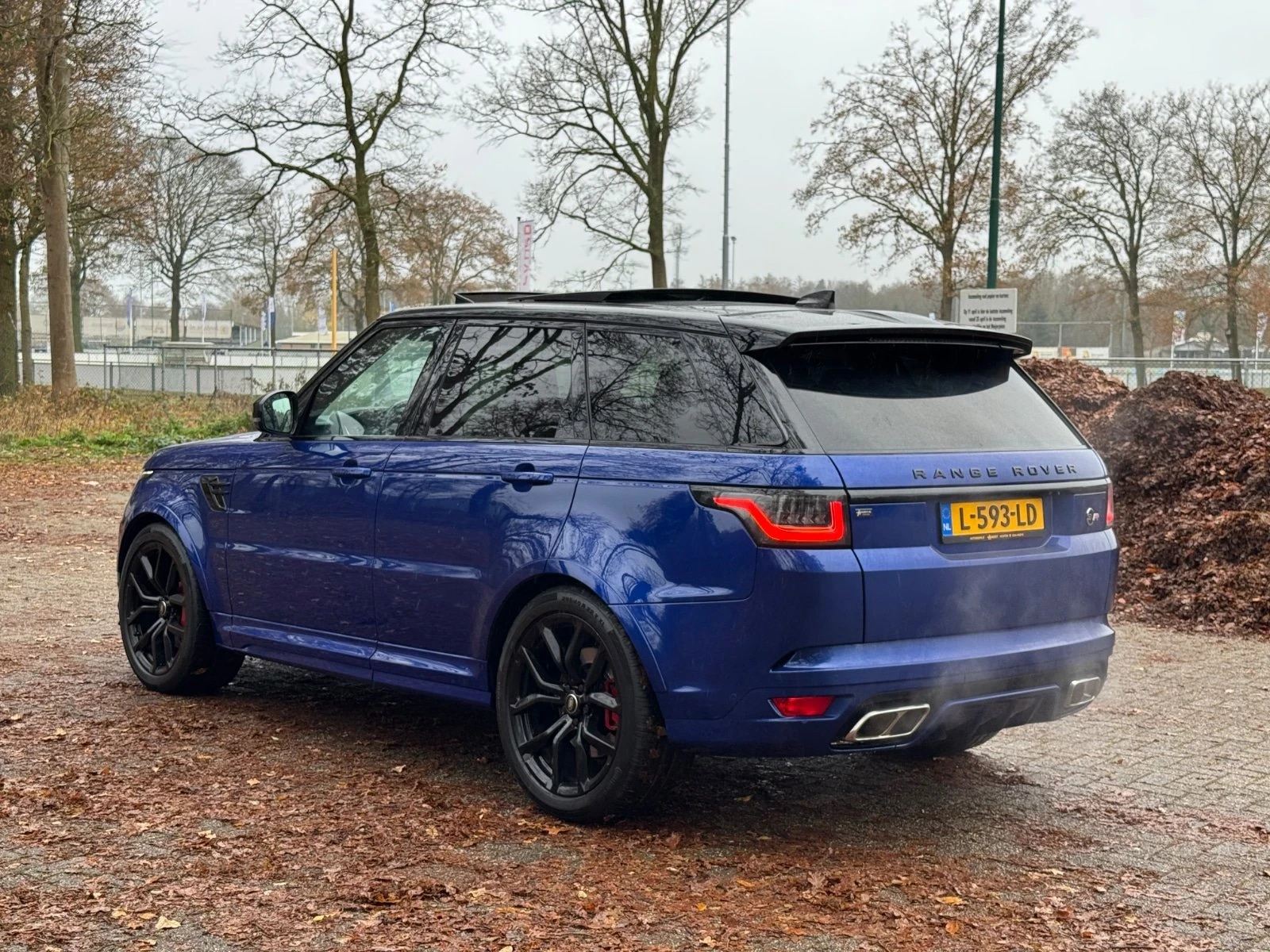 Land Rover Range Rover Sport SVR * Facelift* 575HP* Възможност за лизинг - изображение 3