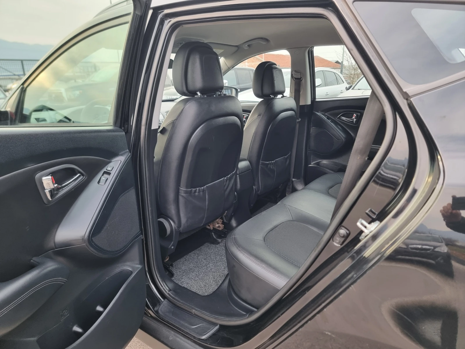 Hyundai IX35 1.7CRDI, снимка 11 - Автомобили и джипове - 53721405