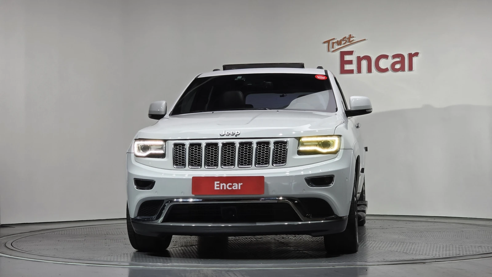 Jeep Grand cherokee * DISTRONIC * KAMEPA * ПАНОРАМА, снимка 3 - Автомобили и джипове - 54412847