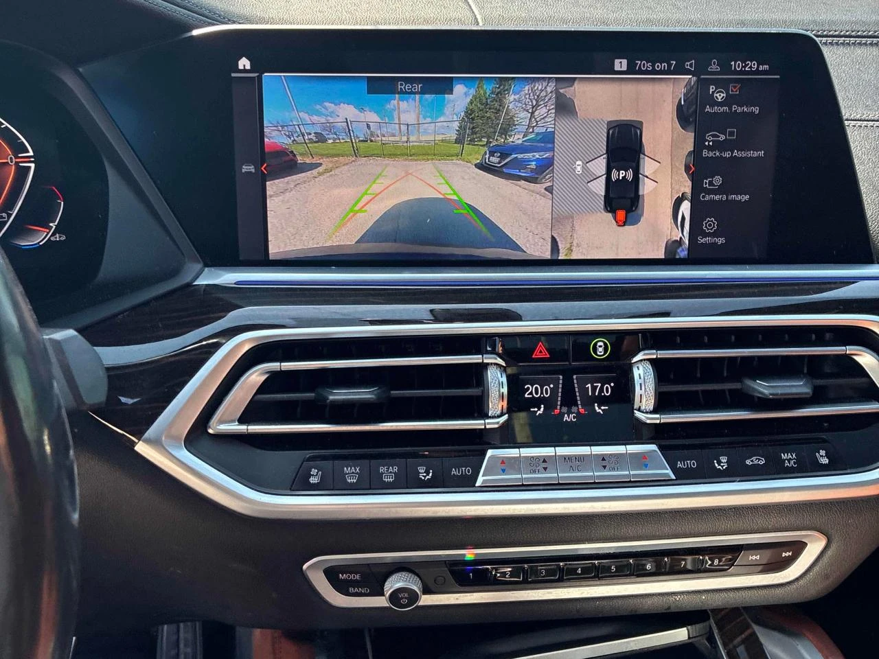 BMW X6 40i* Distronic* Обдух* Mpack* Lazer* Масаж* 360, снимка 8 - Автомобили и джипове - 54501811