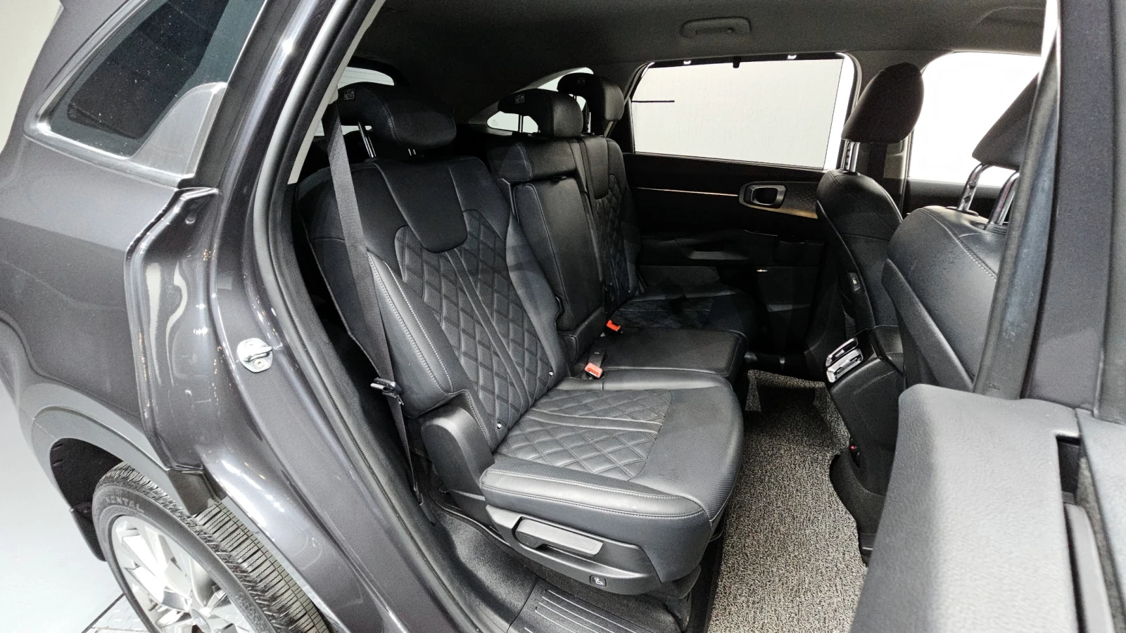 Kia Sorento 2.2 4WD Signature, снимка 13 - Автомобили и джипове - 54653212