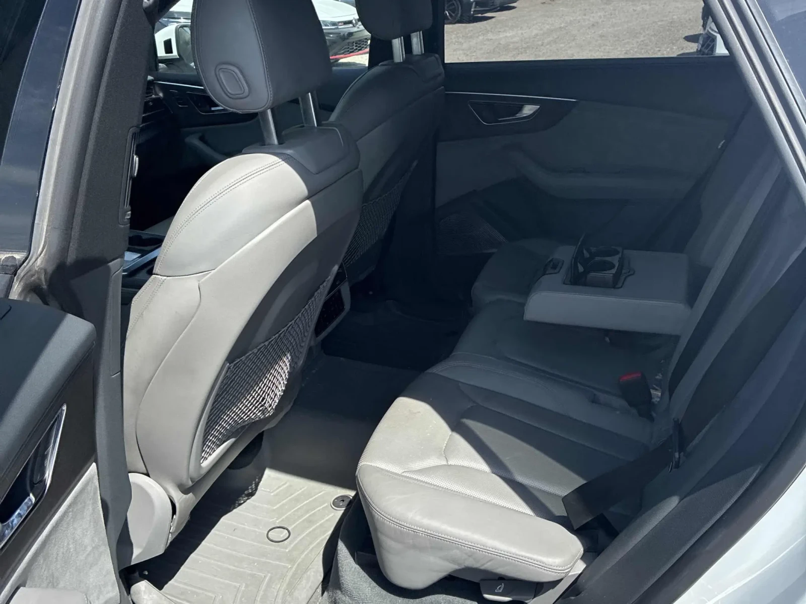 Audi Q8 3.0* B&O* TECHNIK* , снимка 10 - Автомобили и джипове - 54807319