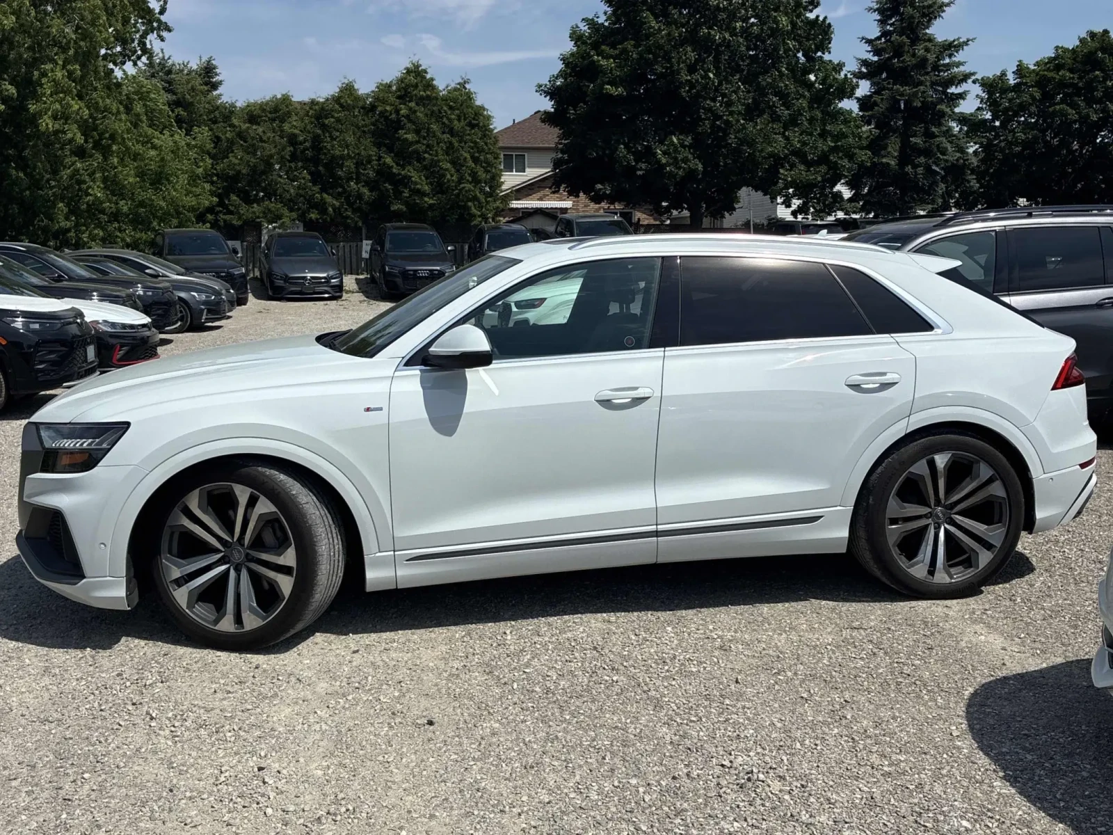 Audi Q8 3.0* B&O* TECHNIK* , снимка 2 - Автомобили и джипове - 54807319