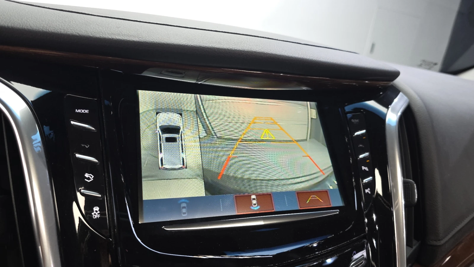 Cadillac Escalade HUD| 360| ПАНО| ПОДГРЕВ| ОБДУХВАНЕ, снимка 12 - Автомобили и джипове - 55049016