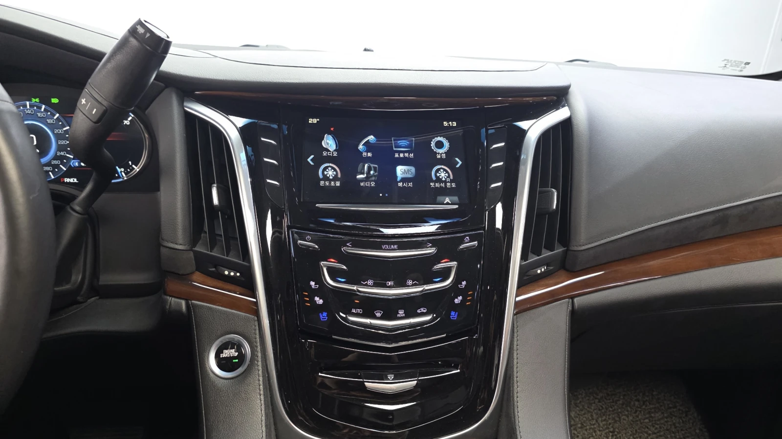 Cadillac Escalade HUD| 360| ПАНО| ПОДГРЕВ| ОБДУХВАНЕ, снимка 11 - Автомобили и джипове - 55049016