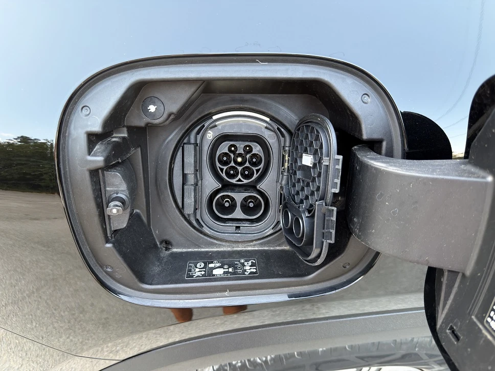 Mercedes-Benz EQA 250* 66 kWh* 470км* 33000км, снимка 16 - Автомобили и джипове - 55566218