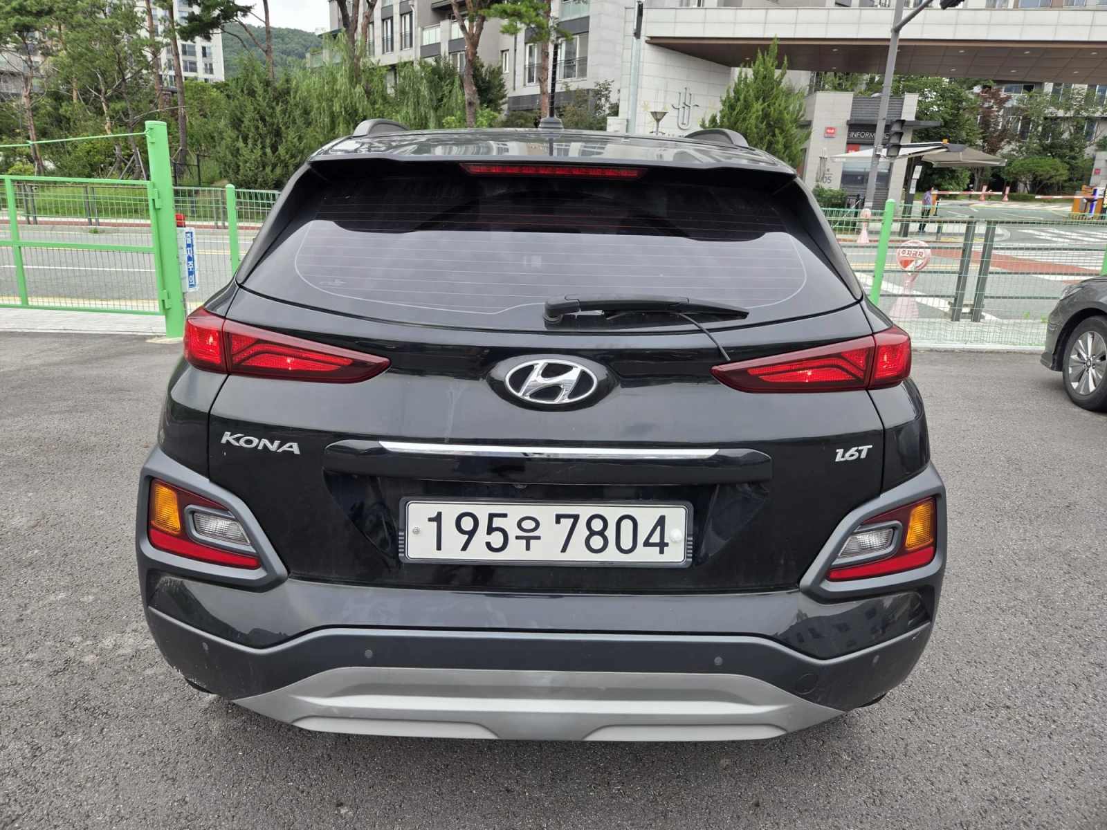 Hyundai Kona 1.6 T-GDI ОЧАКВАН ВНОС !!!, снимка 4 - Автомобили и джипове - 55832275