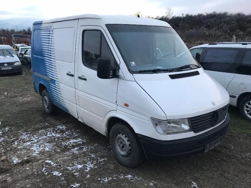 Mercedes-Benz Sprinter 208 2.3d,ABS,79 кс., снимка 2 - Бусове и автобуси - 20232650