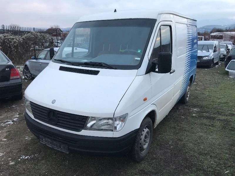 Mercedes-Benz Sprinter 208 2.3d,ABS,79 кс., снимка 1 - Бусове и автобуси - 20232650