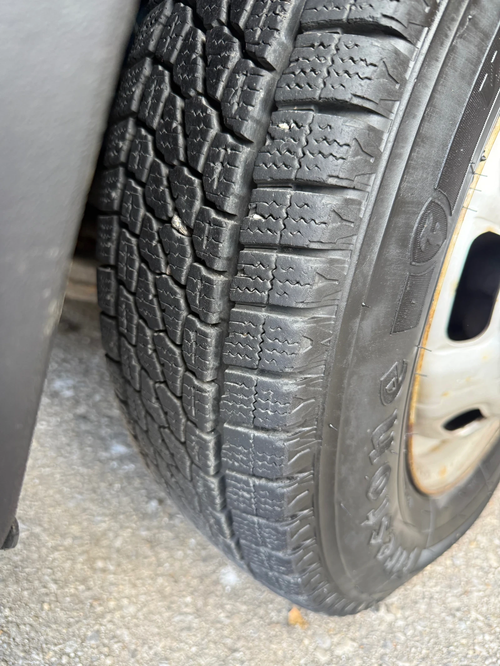 Iveco 35c18 3.0HPI КЛИМАТИК, снимка 11 - Бусове и автобуси - 56133166