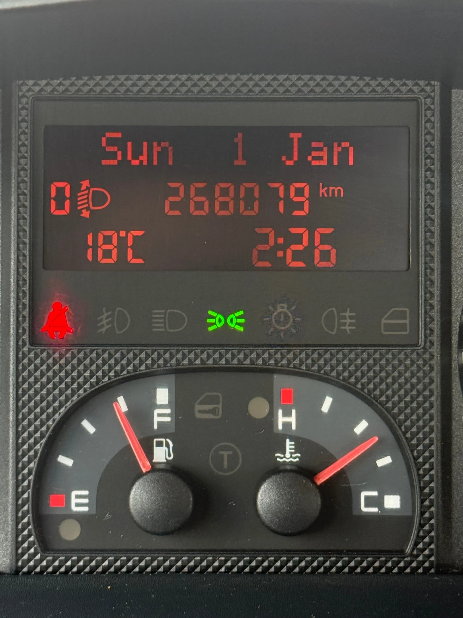 Iveco 35c18 3.0HPI КЛИМАТИК, снимка 8 - Бусове и автобуси - 56133166