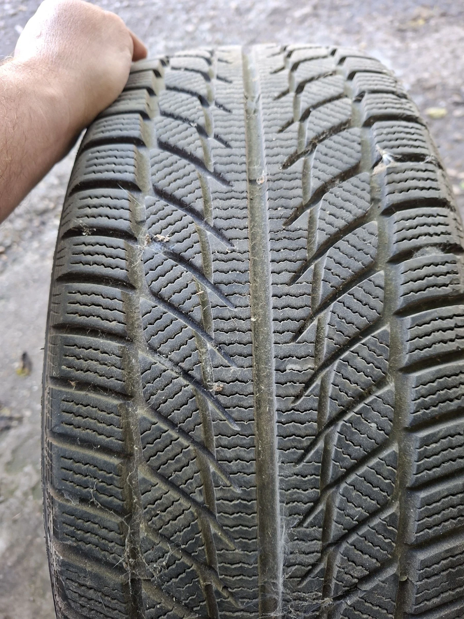 ���� 225/45R18 | Mobile.bg � ����������� 1