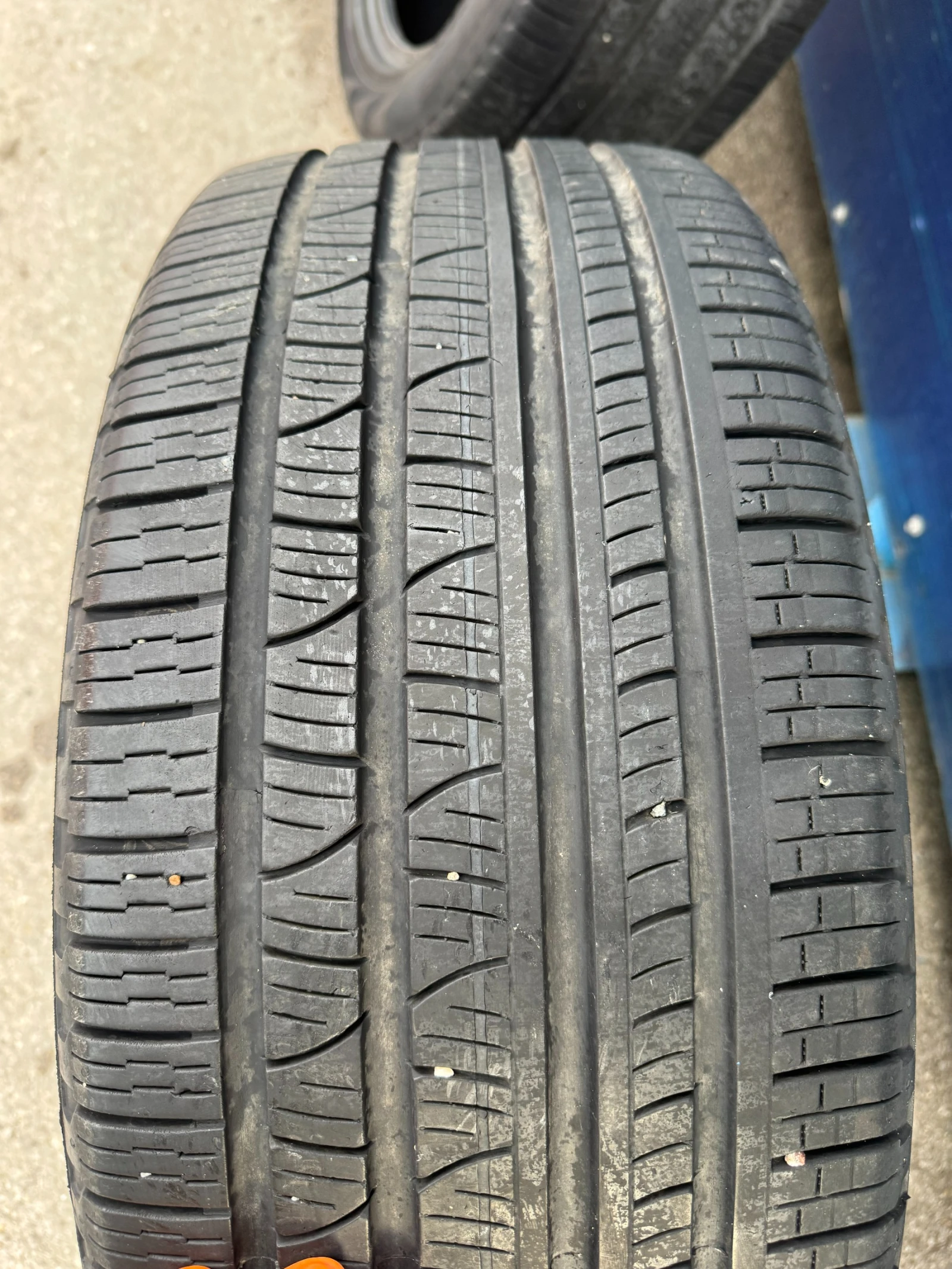 Гуми Всесезонни 255/50R20