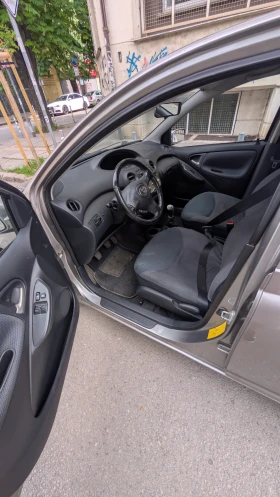 Toyota Yaris P1, снимка 4