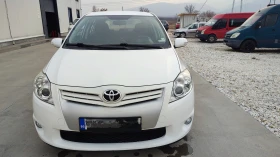 Toyota Auris, снимка 1