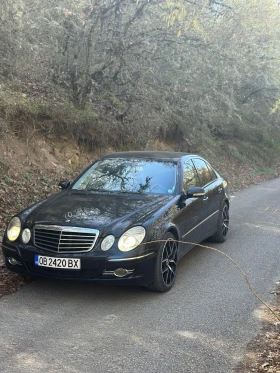 Mercedes-Benz E 320, снимка 2