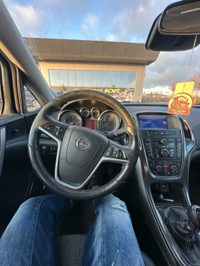Opel Astra Парктроник , Навигация - 3700 € / 7236.57 лв. - 70821592 7