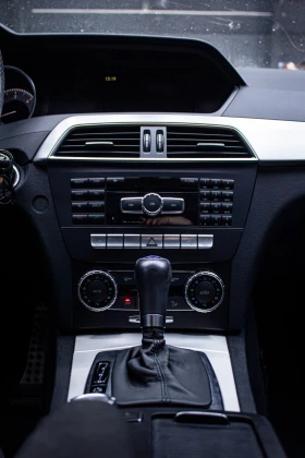 ����� �� �������� �� Mercedes-Benz C 300 ������� � �����������* C300CDI* 7G TRONIC* �������
