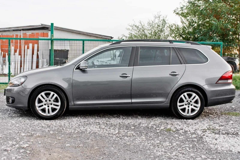 VW Golf Variant 1.6 tdi panorama, снимка 6 - Автомобили и джипове - 47353904