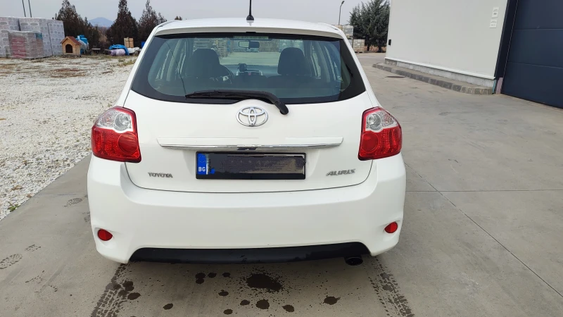 Toyota Auris, снимка 4 - Автомобили и джипове - 48593111